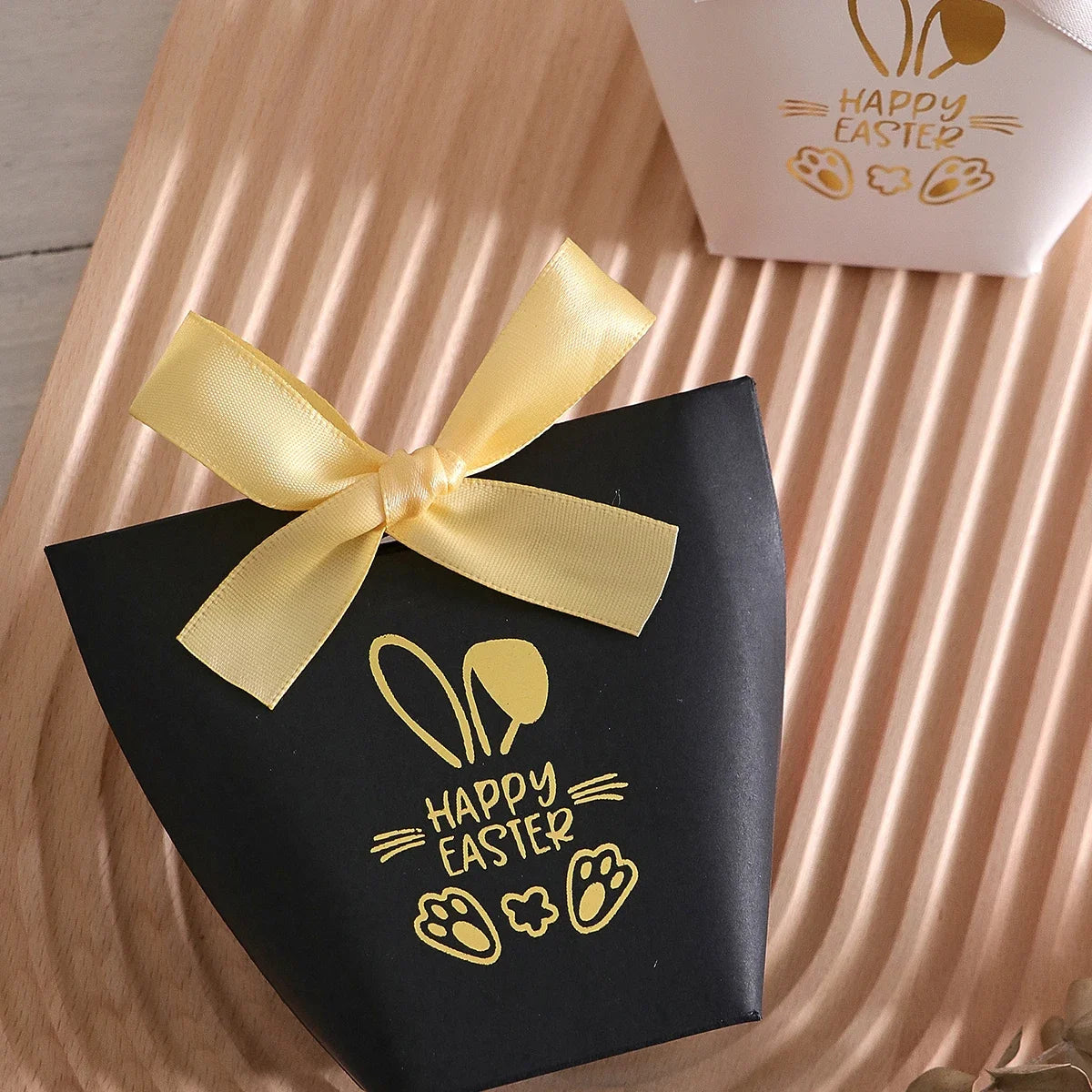 Happy Easter Mini Gift Boxes – Bunny Paw Print Green & Gold Easter Gift Boxes Qme