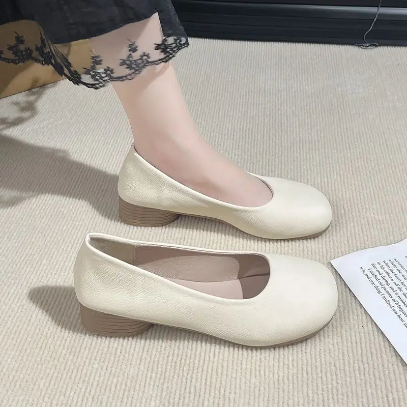 Women's Retro Flat Leather Slip-On Shoes – Soft Sole Round Toe Women's Flat Shoes Qst