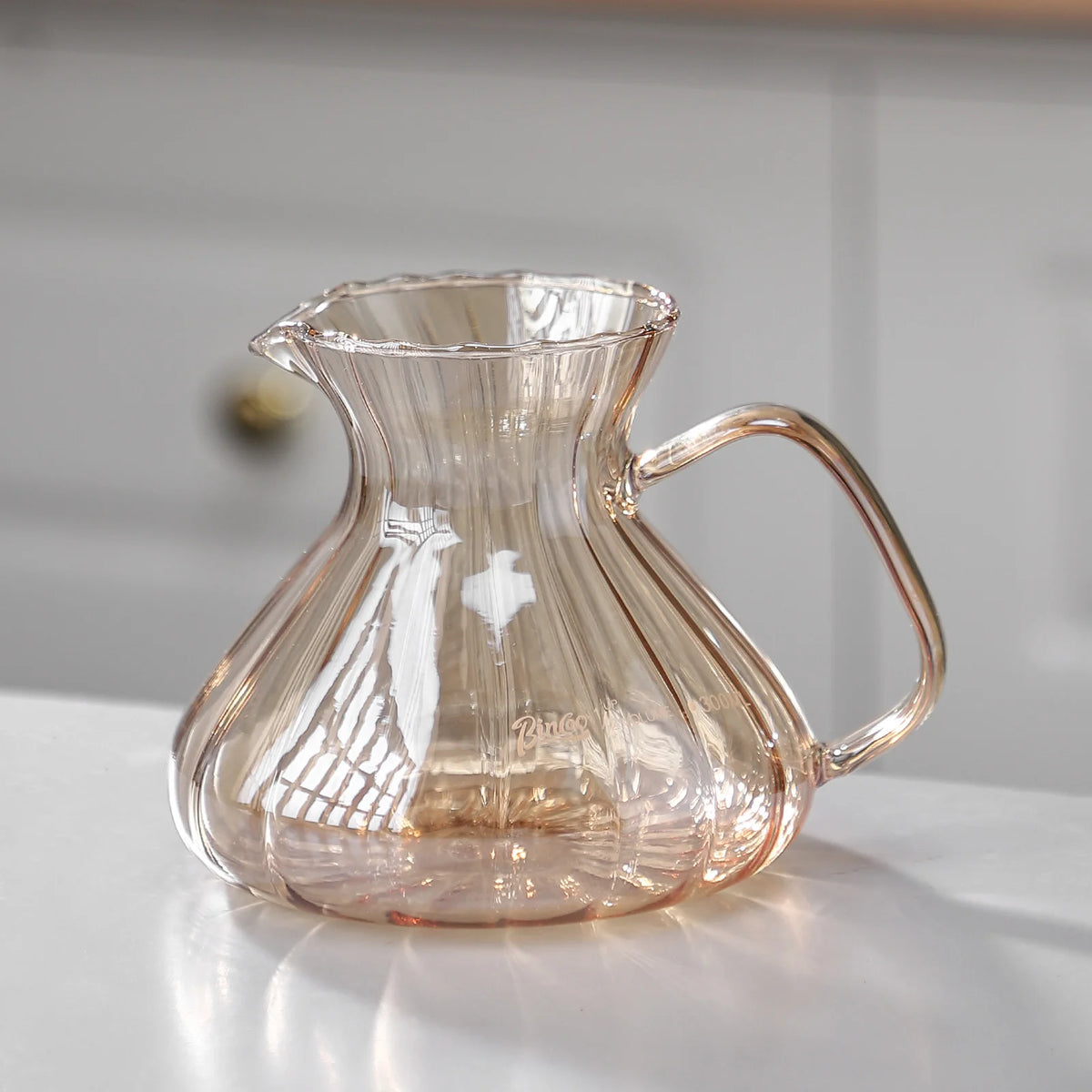 Bincoo Ribbed Glass Pour Over Coffee Carafe with Handle Glass Coffee Carafe Qst Dark Khaki