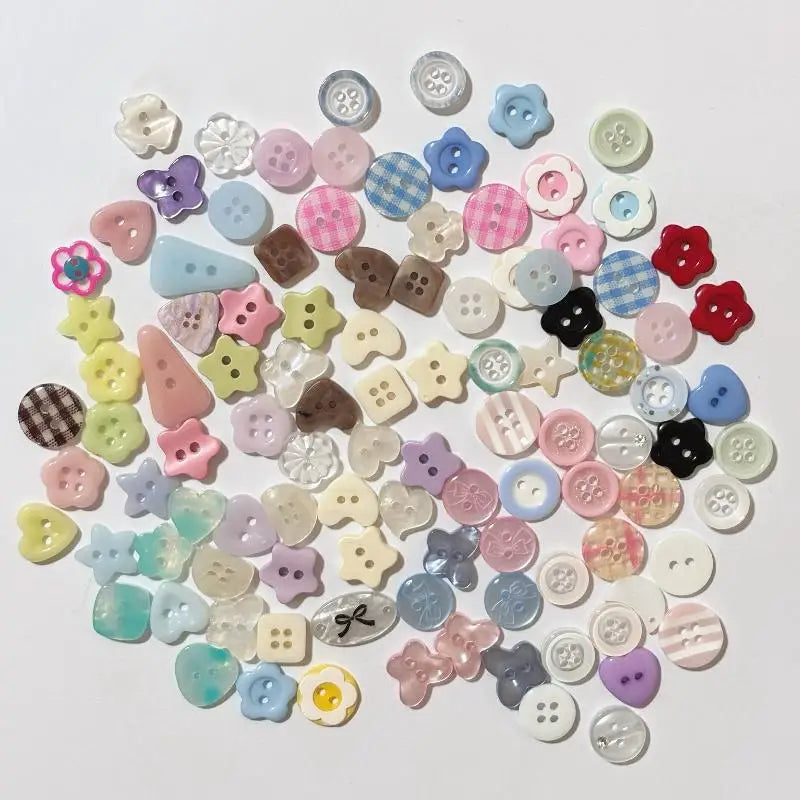 Multicolour Plastic Buttons 20pcs | DIY Sewing & Scrapbooking Craft Buttons Qme random 20pcs