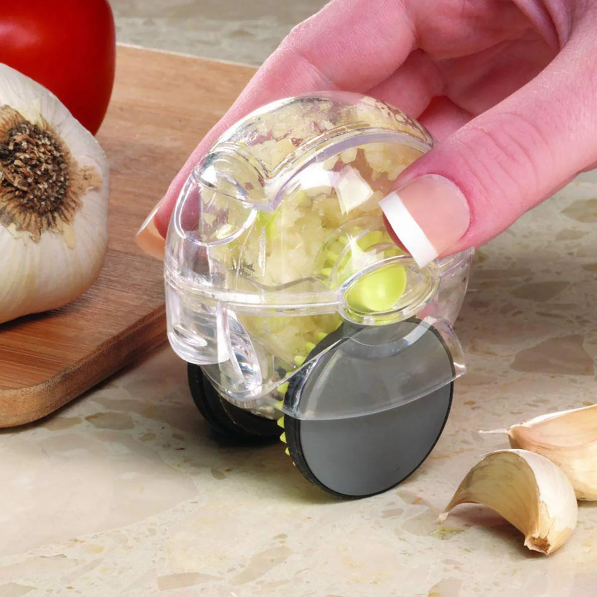 Roller Garlic Chopper Manual Mincer – No-Mess Kitchen Tool Garlic Roller Chopper Qme