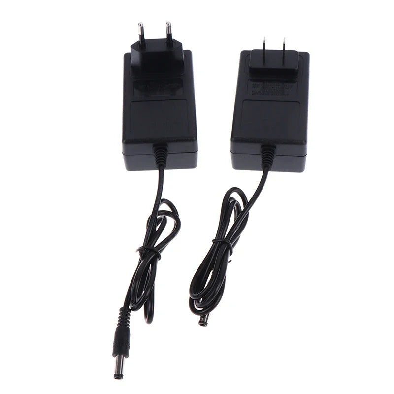 18650 Lithium Charger 12.6V 2A / 21V 1A for 12V 18V Power Tools Lithium Battery Charger Qme