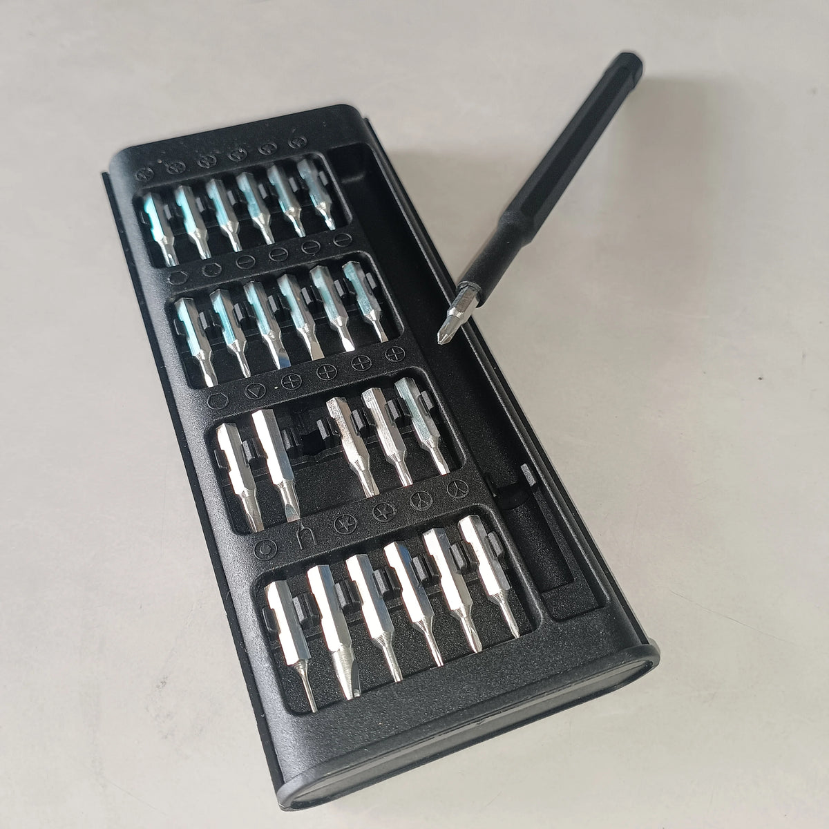 24-in-1 Magnetic Precision Screwdriver Multi-Tool Kit Multi-Tool Kit Qst Default Title