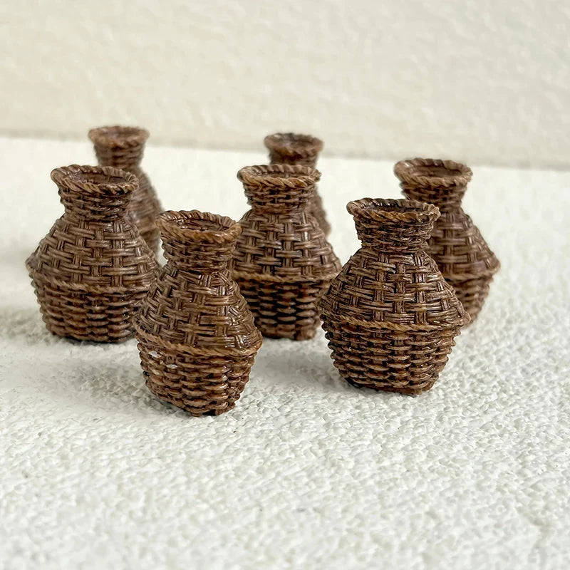 Miniature Woven Willow Basket – Dollhouse & Craft Accessory Miniature Craft Accessory Qme