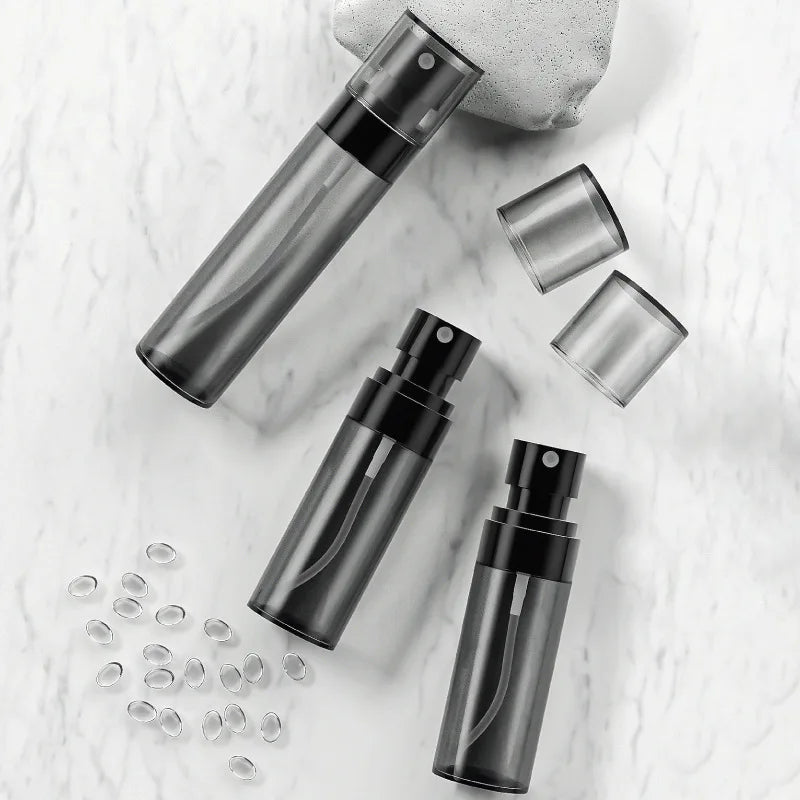 Fine Mist Travel Spray Bottle – Portable Cosmetic Sub-Bottling Cosmetic Spray Bottle Qme