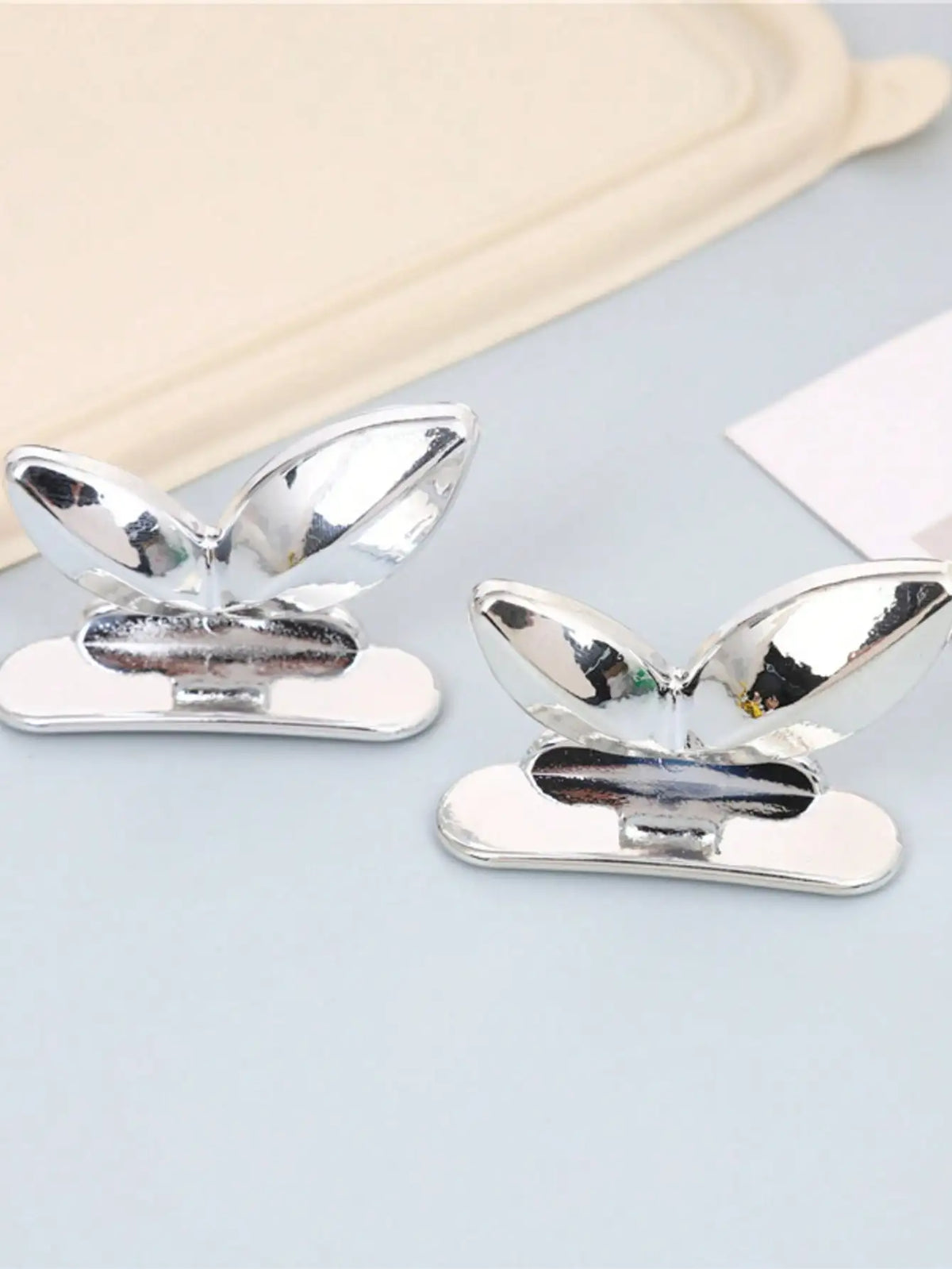 Rose Gold Toilet Seat Riser Kit – No-Touch Hygienic Puller Toilet Seat Accessory Qme silvery