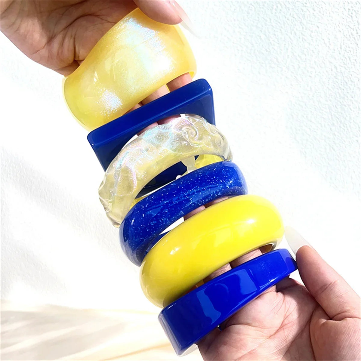 Twisted Irregular Resin Bracelet for Women – 6 Colors Fashion Resin Bracelet Qme