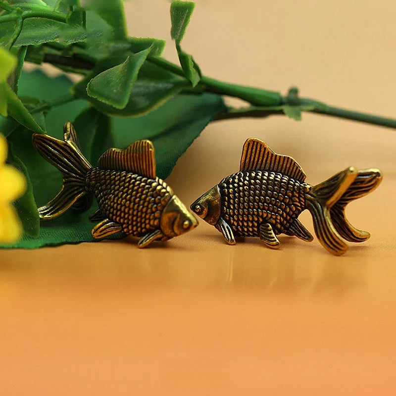 Retro Brass Goldfish Tea Pet Figurine | Cute Desk Décor Gift Brass Figurine Qme