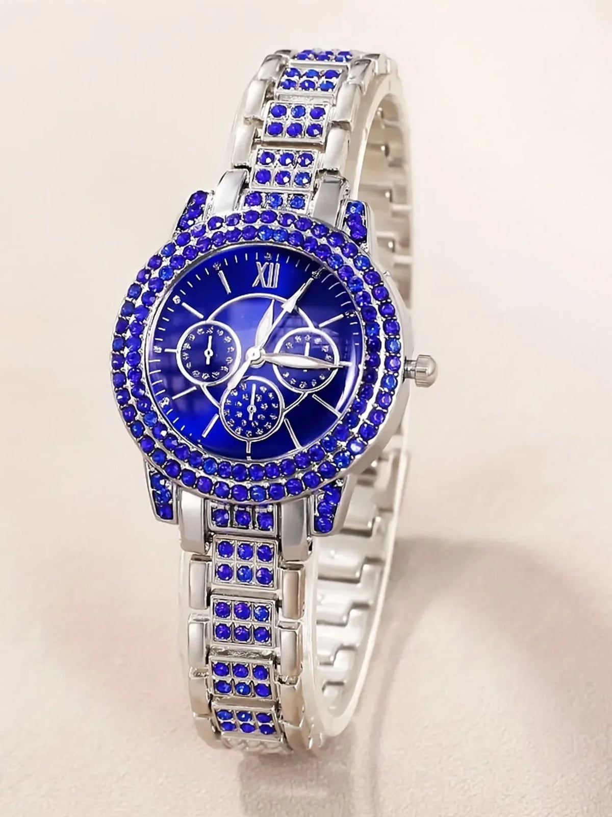 Women's Diamond-Studded Quartz Bracelet Watch – Blue Bracelet Watch Qme