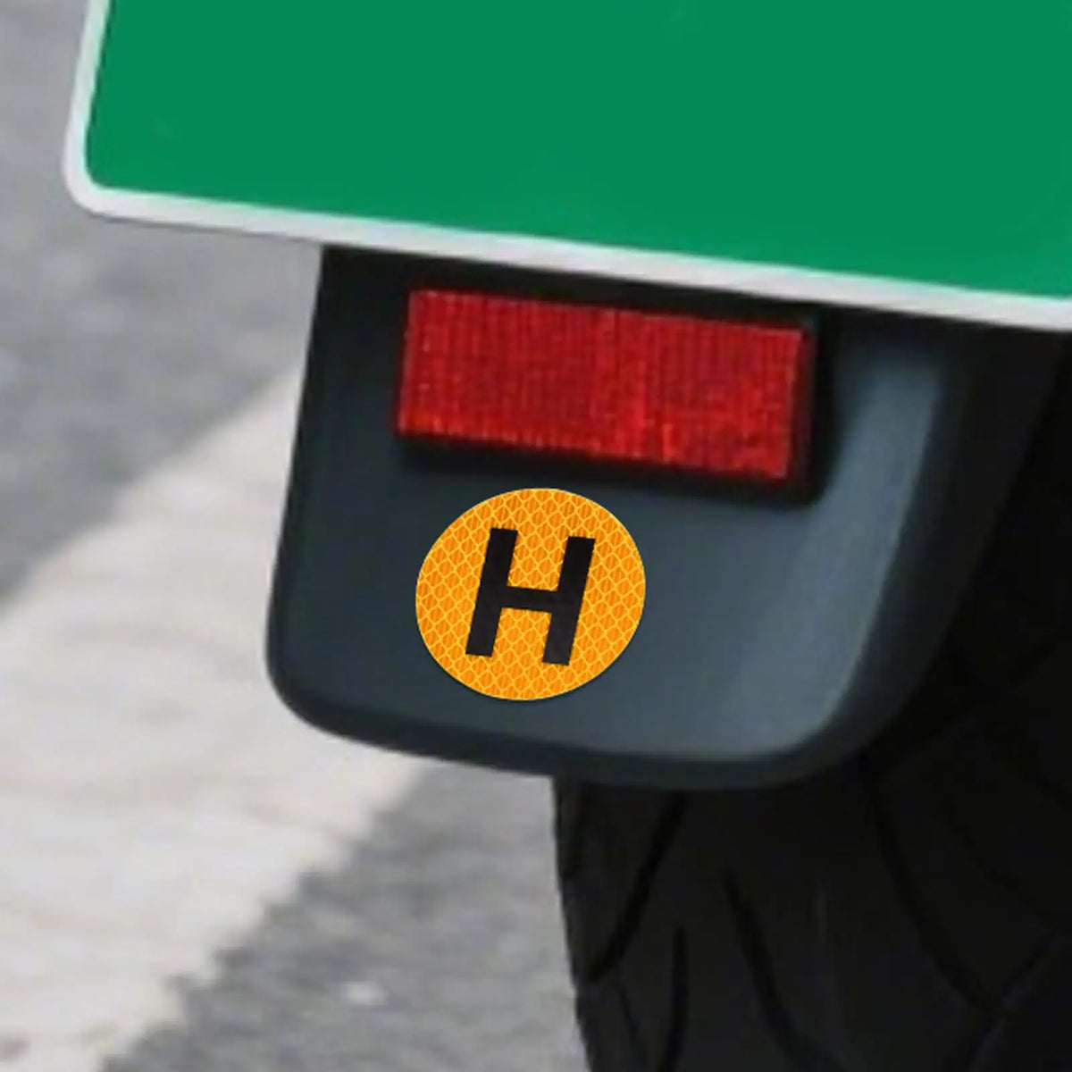 Spanish Magnetic Driver Sign Sticker – Bumper & Window Decal Magnetic Car Decal Qme