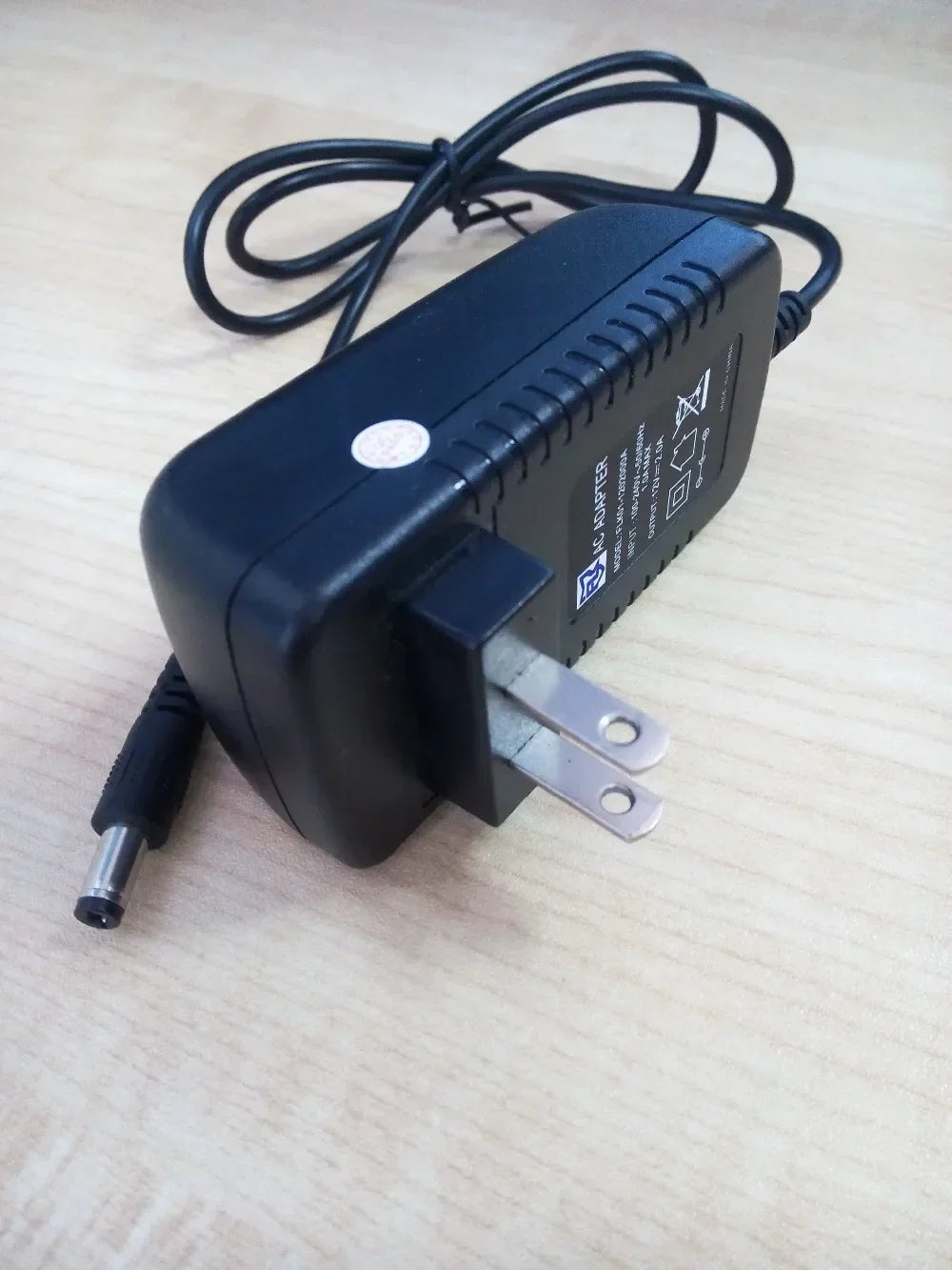 ESCAM DC 12V 2A Wall Power Adapter – AC 100-240V Universal Wall Power Adapter Qme US