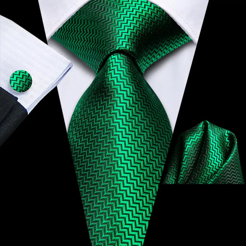 Hi-Tie Men's Silk Necktie Handkerchief & Cufflinks Set