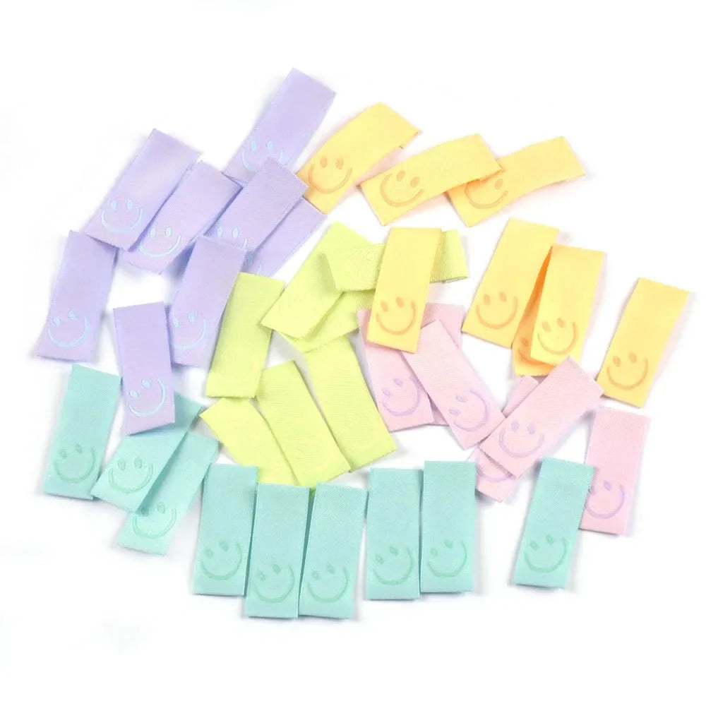 Candy Embroidery Smile Labels – 50pcs Washable Cloth Tags Embroidery Sewing Labels Qme