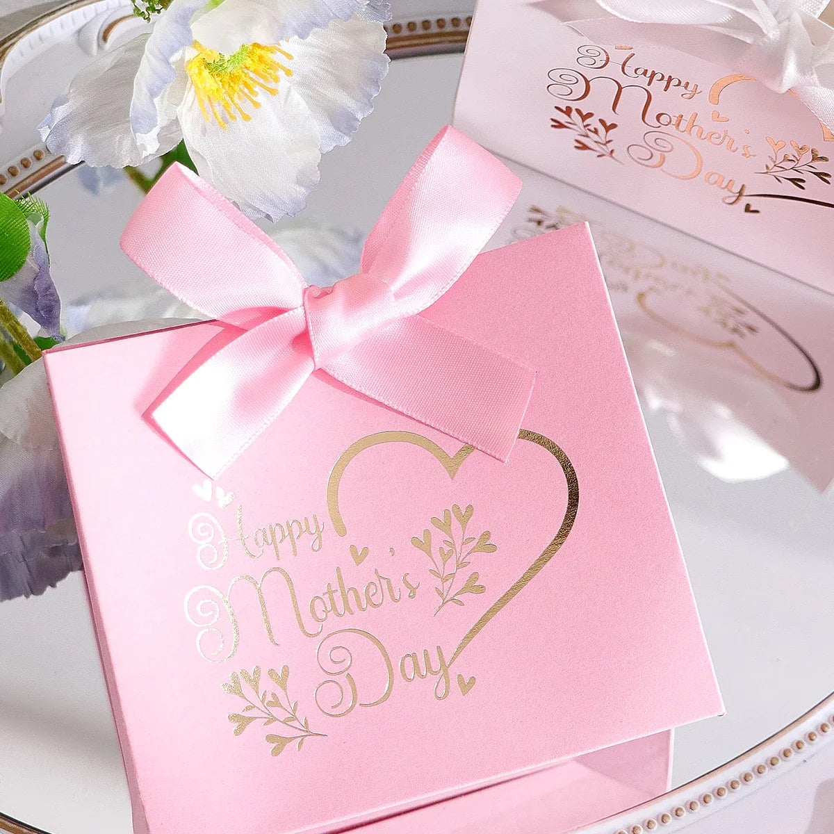 Mother's Day Elegant Candy Gift Boxes – Pink, White & Gold Gift Boxes Qme