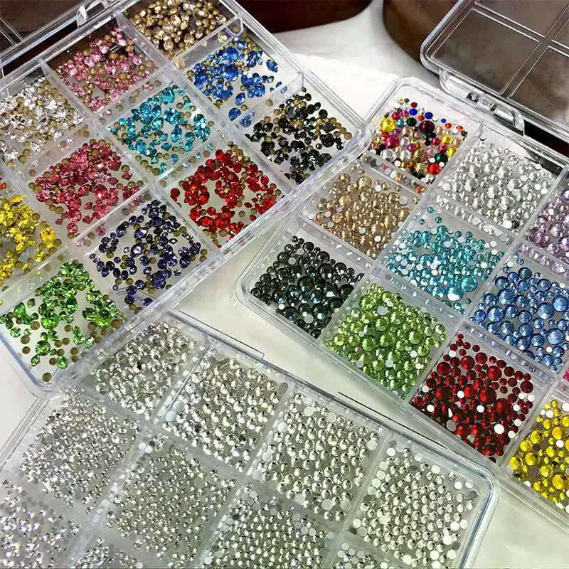 12-Grid Flat Back Rhinestone Beads Box for Nail Art & Crafts Nail Art Beads Qme