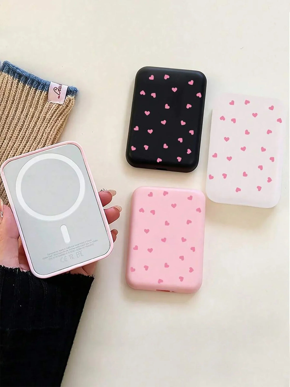 Heart-Shaped TPU MagSafe Charging Case – Black & Pink Phone Protective Case Qme