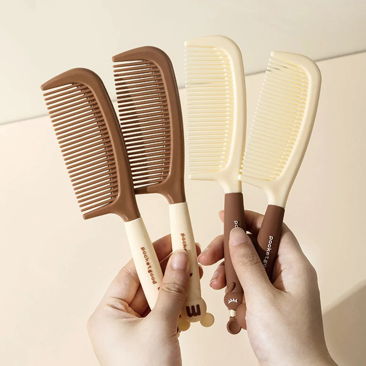 Cartoon Mouse & Rabbit Hair Comb – Fun Women's Styling Tool Novelty Hair Comb Qme