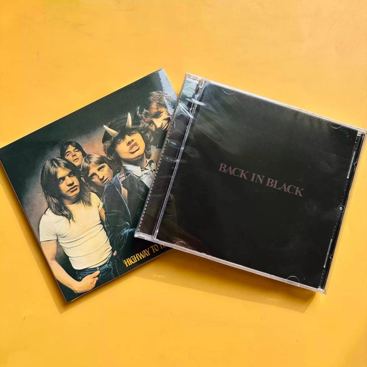 Classic Hard Rock Double Vinyl Album Set – Highway to Hell & Back in Black Vinyl Album Set Qme AB