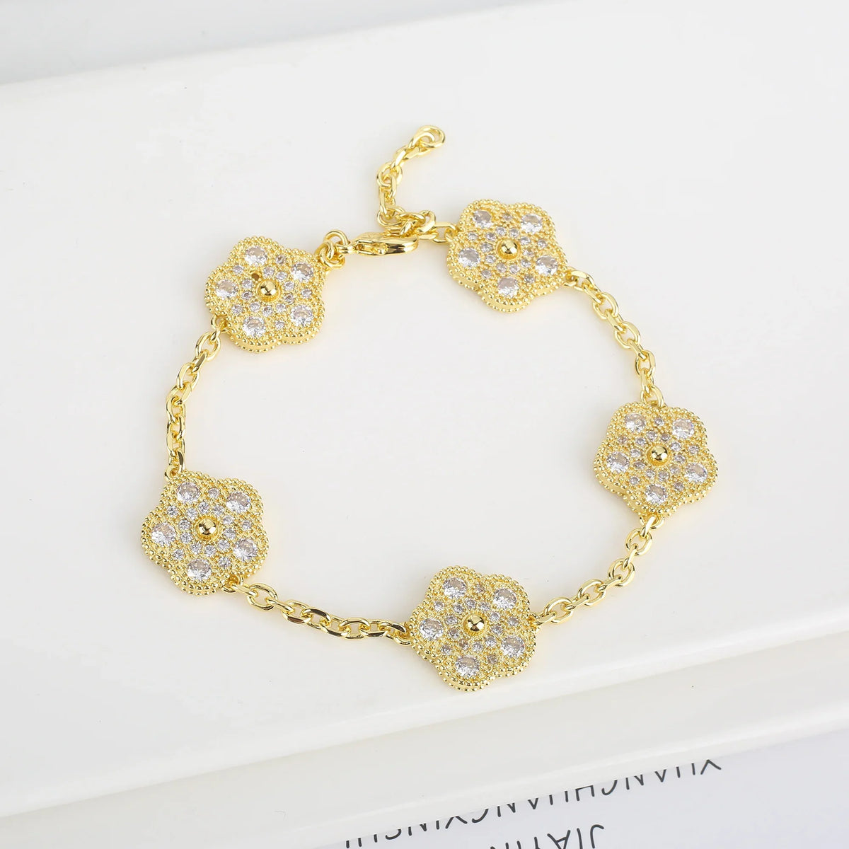Zirconia Five-Leaf Flower Charm Bracelet for Women | Luxury Charm Bracelet Qme 1