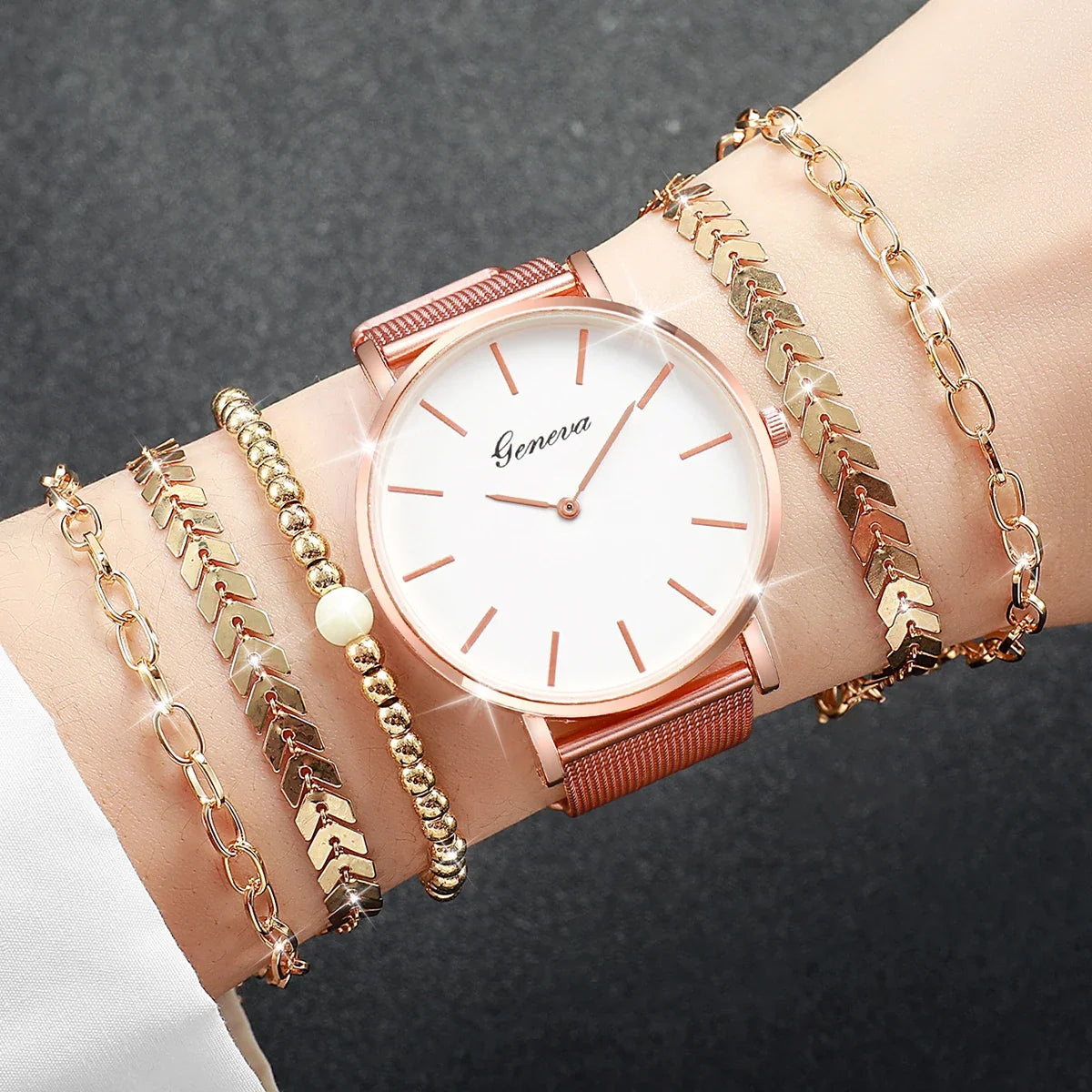 Women's Quartz Watch Simple Dial Mesh Band Bracelet Quartz Bracelet Watch Qme