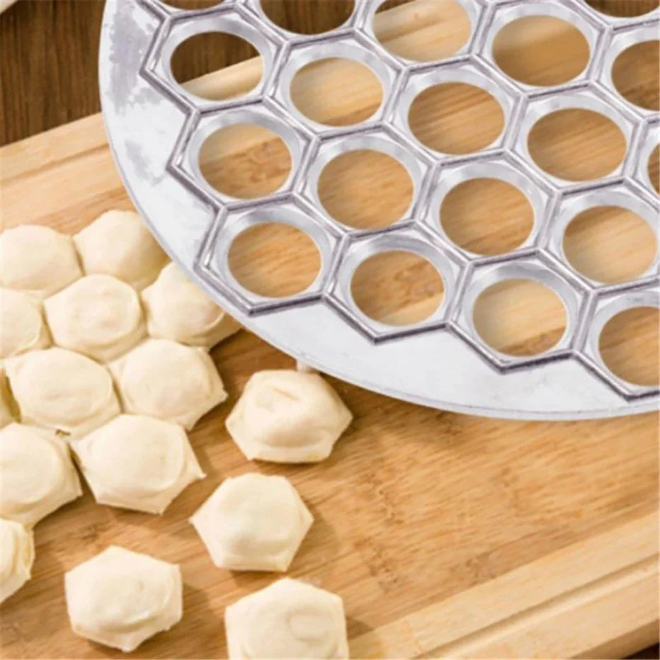 37-Hole Dumpling Mould – Dough Press for Ravioli & Pasta Dumpling Dough Mould Qme