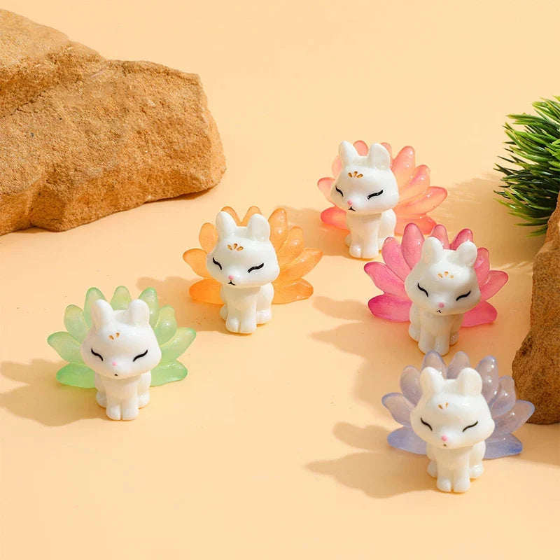 Luminescent Cartoon Fox Figurine – DIY Micro Landscape Decor Miniature Figurine Qme