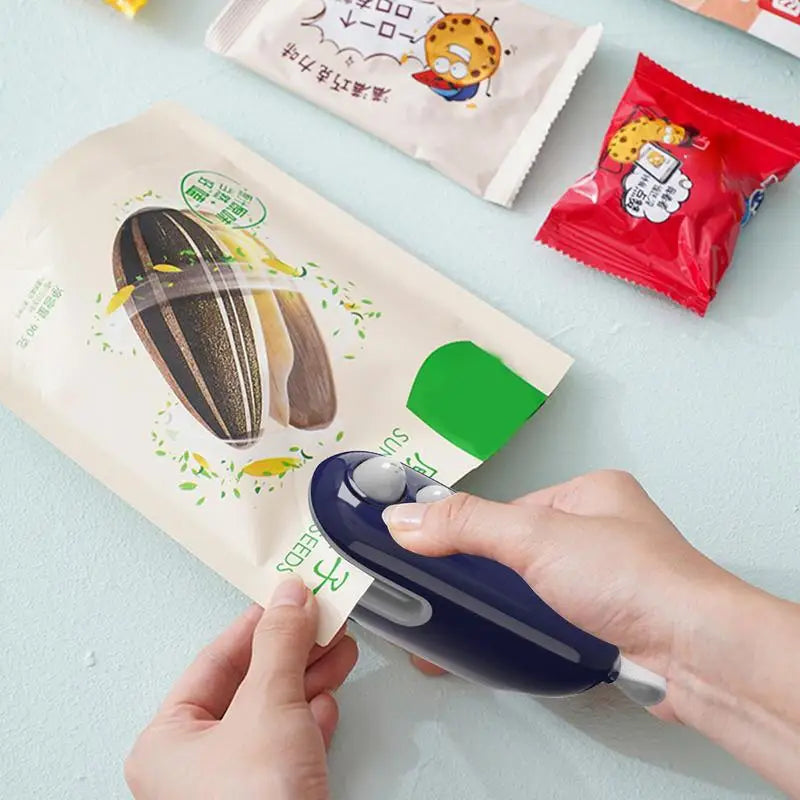 2-in-1 Mini Portable Thermal Bag Sealer – USB Rechargeable Thermal Bag Sealer Qme