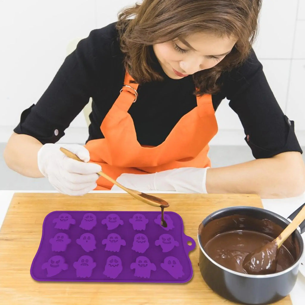 Halloween Silicone Candy Mold – 15-Cavity Chocolate & Gummy Silicone Candy Mold Qme