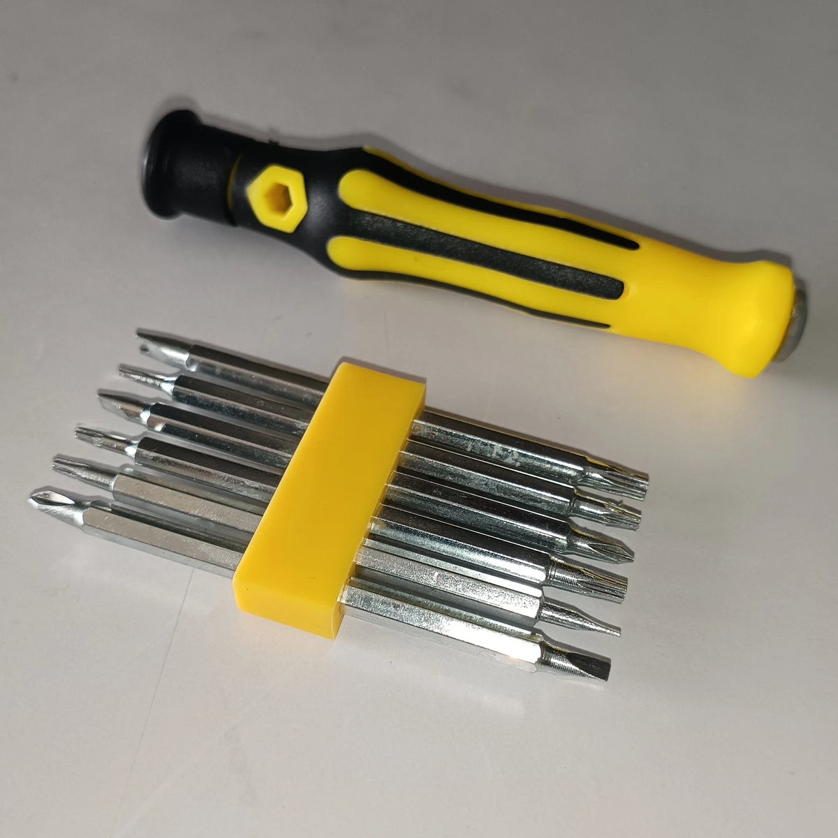 12-in-1 Magnetic Screwdriver Set – Precision Chrome-Vanadium Kit Screwdriver Set Qst Default Title