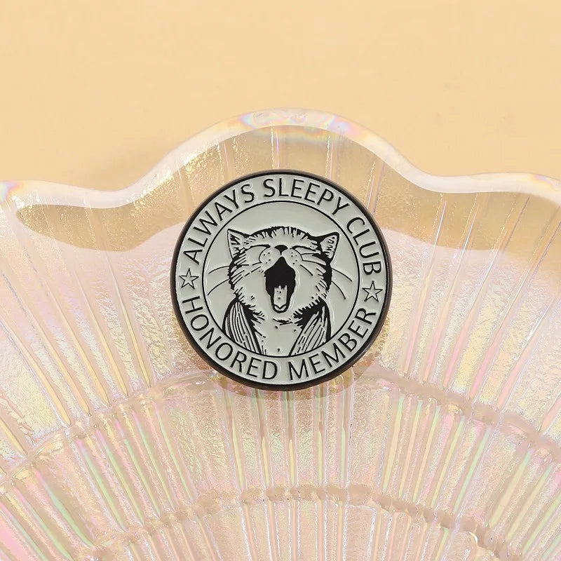 Yawning Cat Enamel Lapel Pin – Cute Kitten Brooch Enamel Lapel Pin Qme