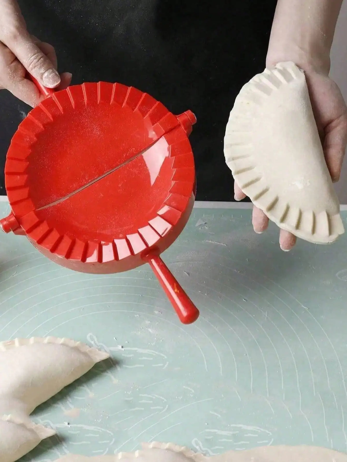 Plastic Dumpling Mold & Pastry Press – Pie & Dumpling Maker Pastry Press Mold Qme
