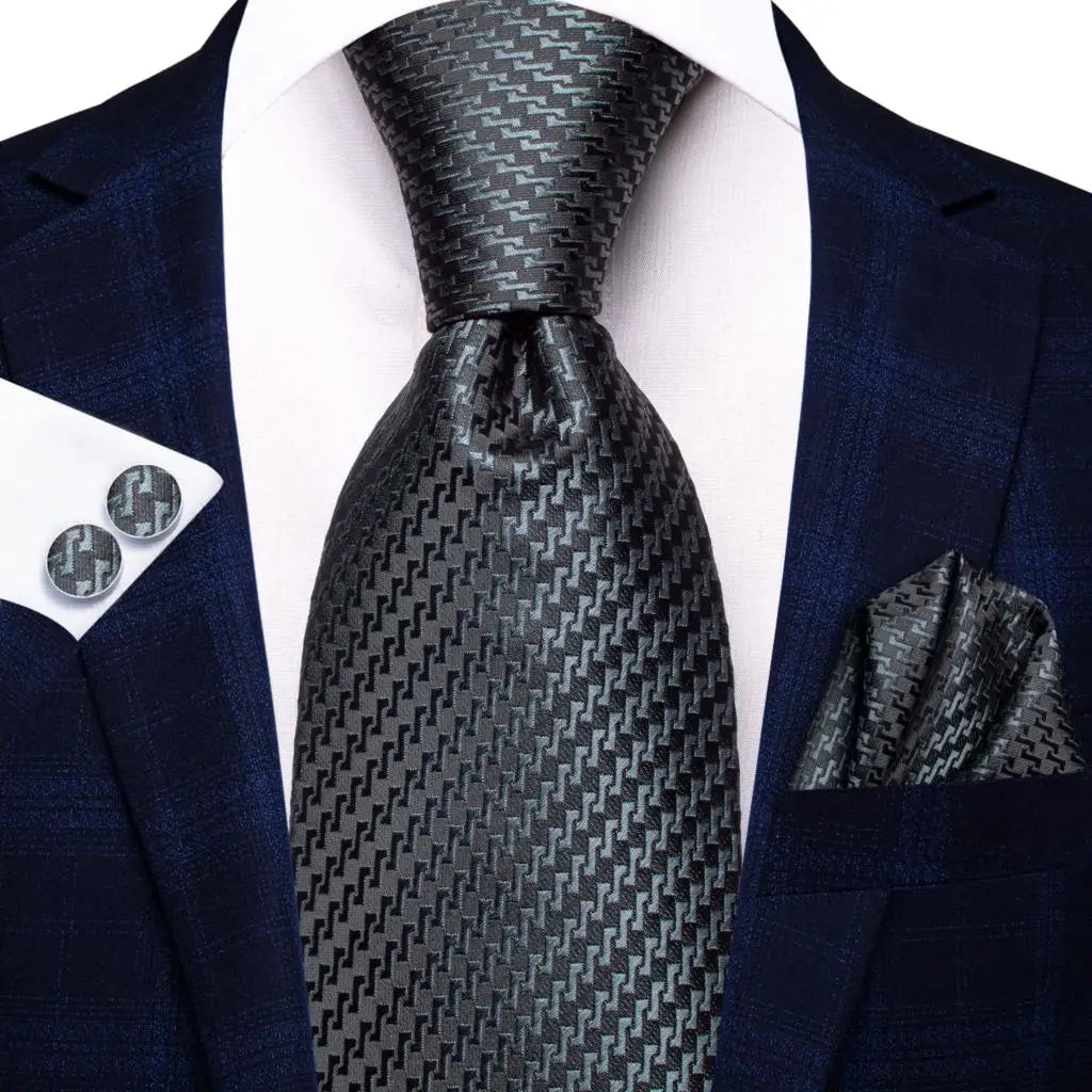 Hi-Tie Smoke Grey Necktie Pocket Square & Cufflinks Set Necktie Gift Set Qme
