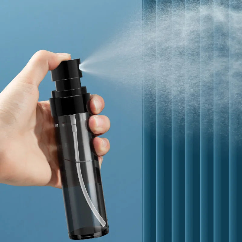 Fine Mist Travel Spray Bottle – Portable Cosmetic Sub-Bottling Cosmetic Spray Bottle Qme