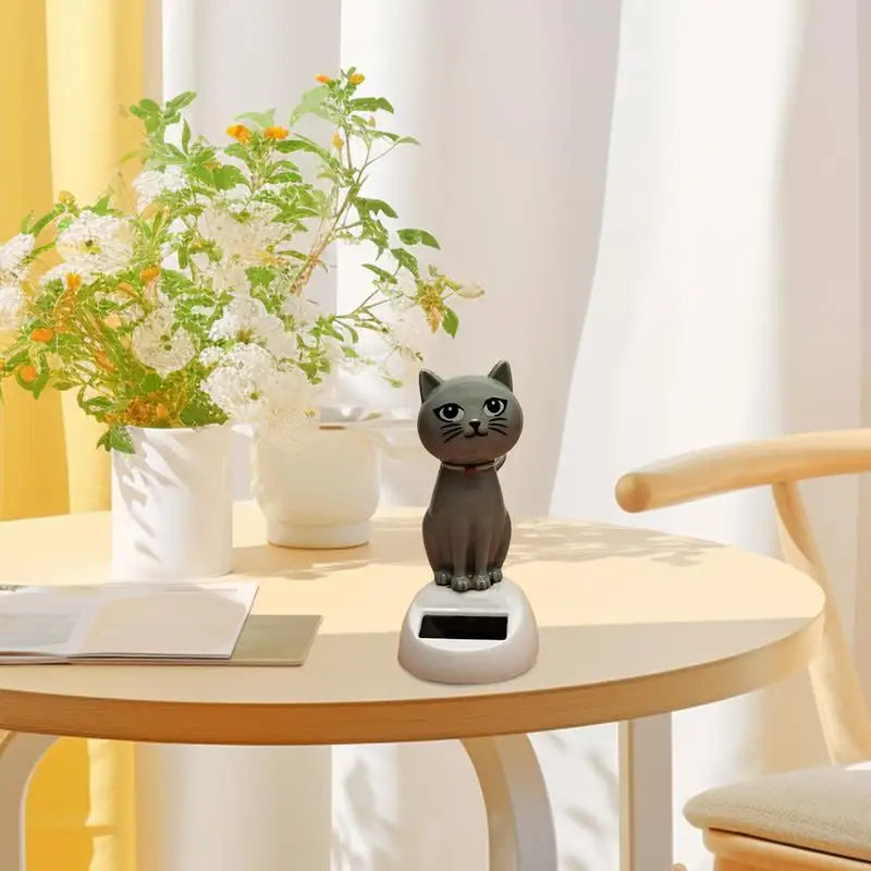 Solar Shaking Cat Dashboard Ornament – Battery-Free Car Decor Car Dashboard Ornament Qst