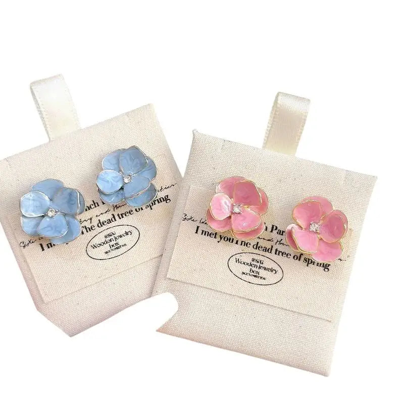 Women's Blue Enamel Flower Earrings – Dainty & Lightweight Enamel Flower Earrings Qme