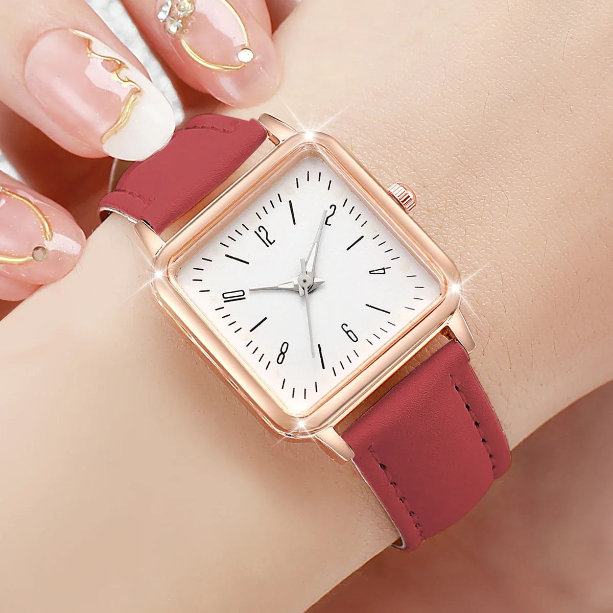 Women's Square Quartz Watch – Casual Leather Band Women's Quartz Watch Qme