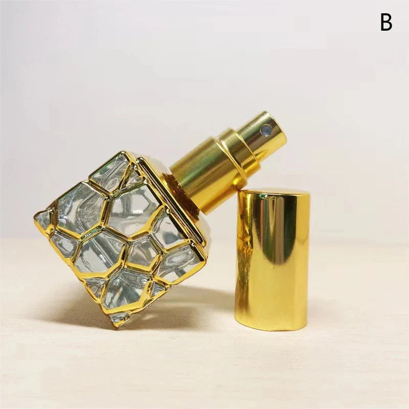 Cube Gold Glass Refillable Perfume Bottle – 10ml Travel Atomizer Travel Perfume Atomizer Qme B