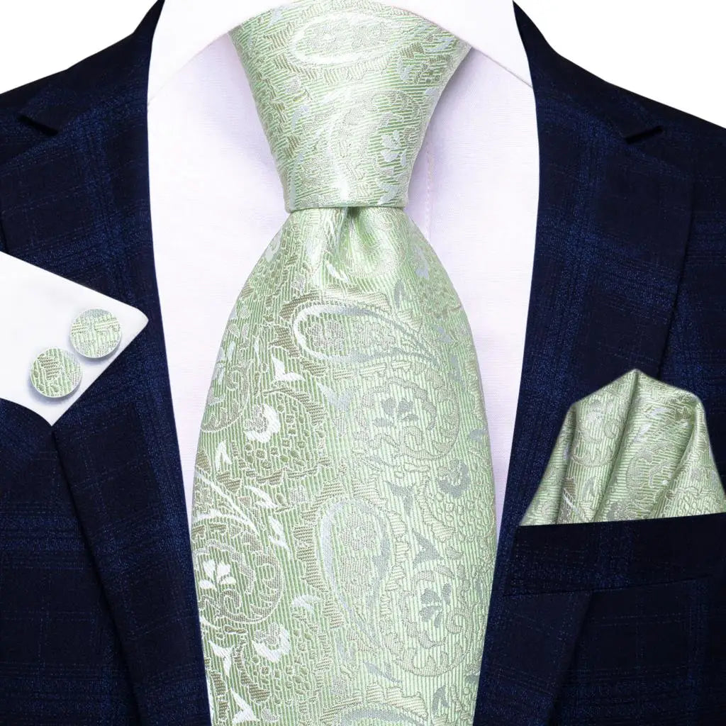 Hi-Tie Men's Silk Necktie Handkerchief & Cufflinks Set