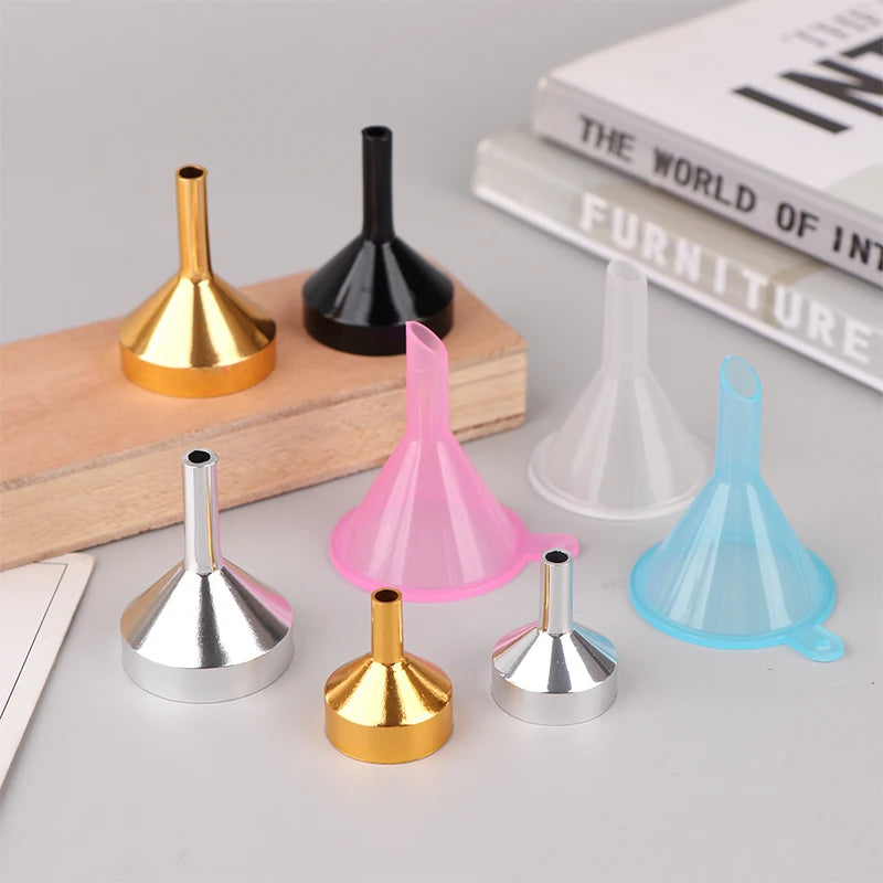 10Pcs Mini Funnels for Perfume, Essential Oil & Small Bottles Mini Filling Funnels Qst