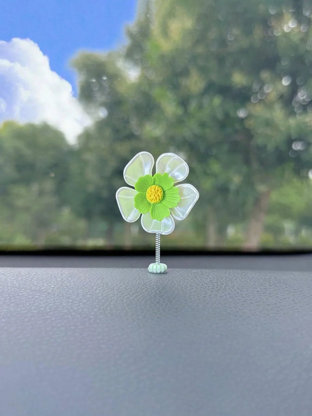 Cute Swinging Sunflower Macaron Car Ornament – 5 Pieces Car Dashboard Ornament Qme
