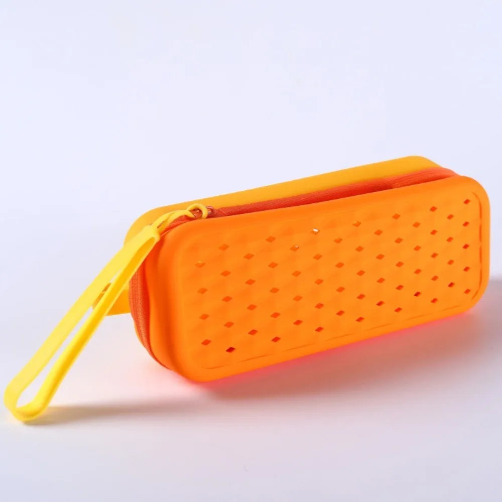 Portable Silicone Swim Goggle Case – Waterproof & Breathable Swim Goggle Case Qme