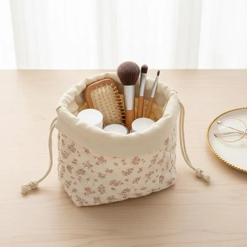 Quilted Drawstring Cosmetic Pouch – Pink Bow Pattern Cosmetic Pouch Qme