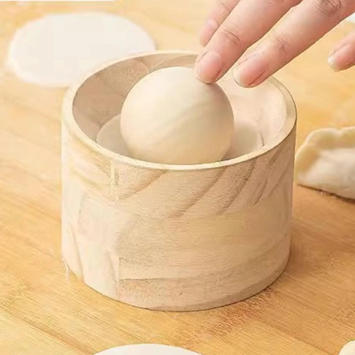 Wooden Non-Stick Dumpling Maker Mold Press – 8cm Kitchen Tool Dumpling Maker Mold Qme