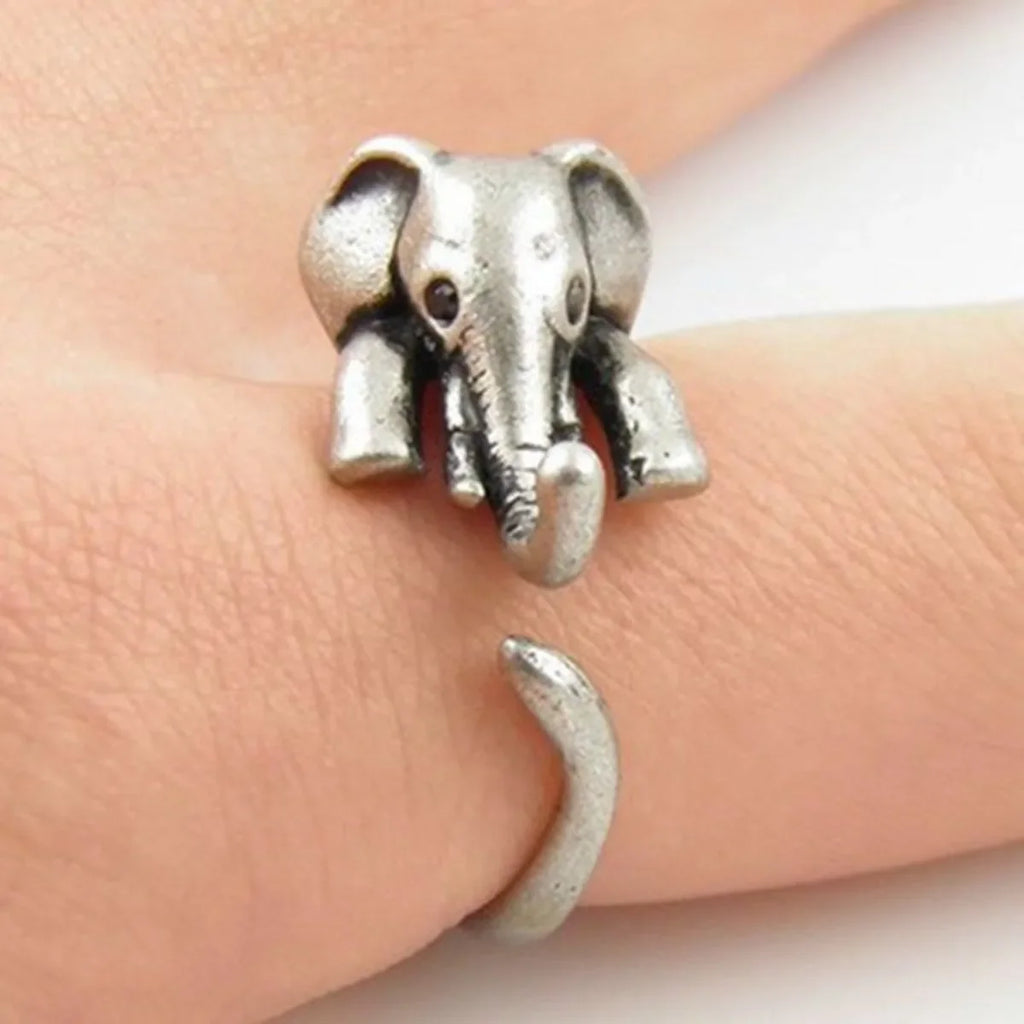 Vintage Cartoon Mouse Finger Ring – Antique Silver Gothic Gothic Finger Ring Qme