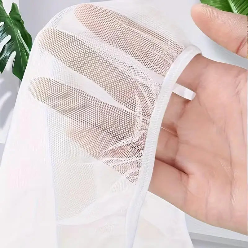 Outdoor Mesh Cover Netting for Rain Barrels & Water Tanks Rain Barrel Cover Qme