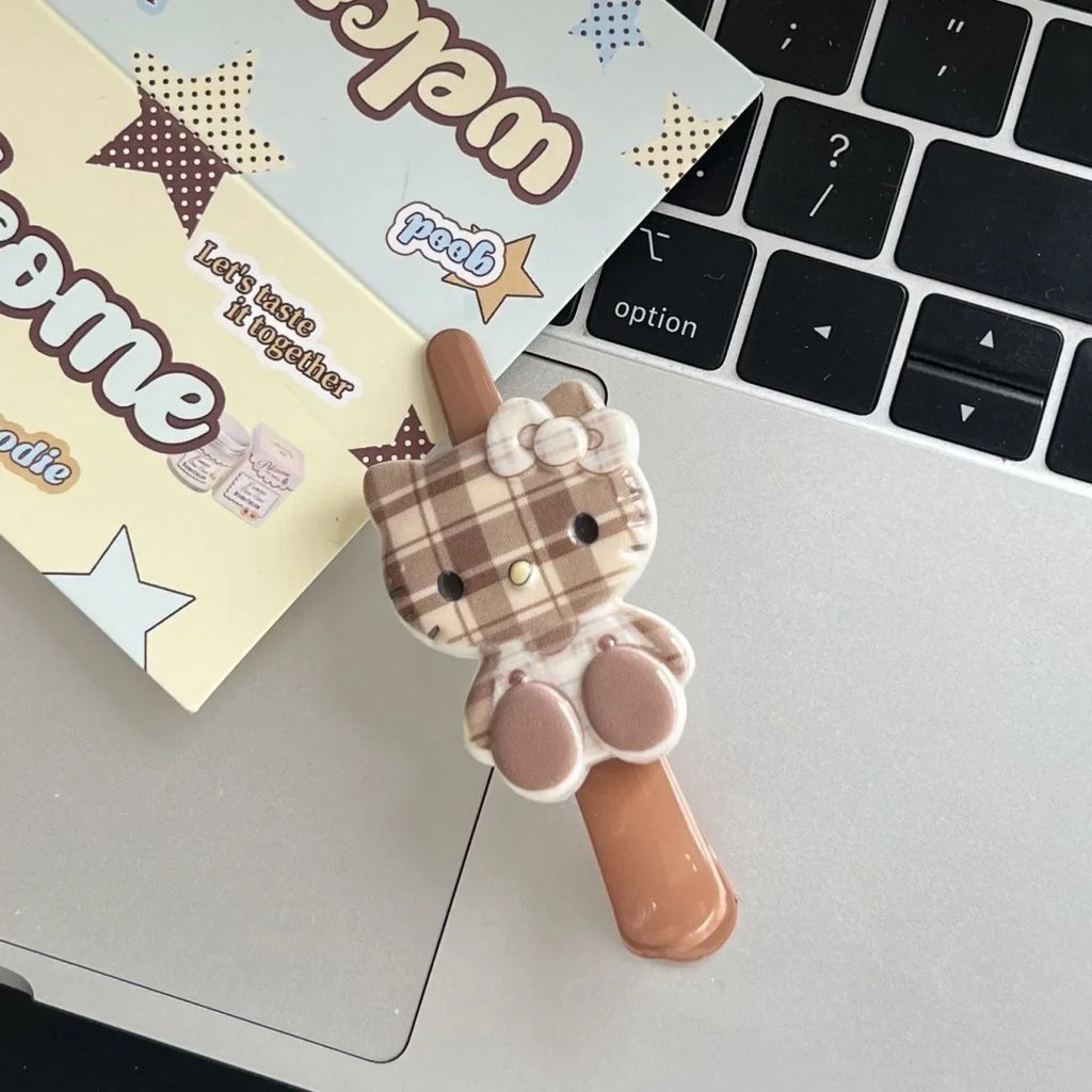 Hello Kitty Checkered Hair Clip – Cute Acrylic Accessory Hair Clip Qme 4