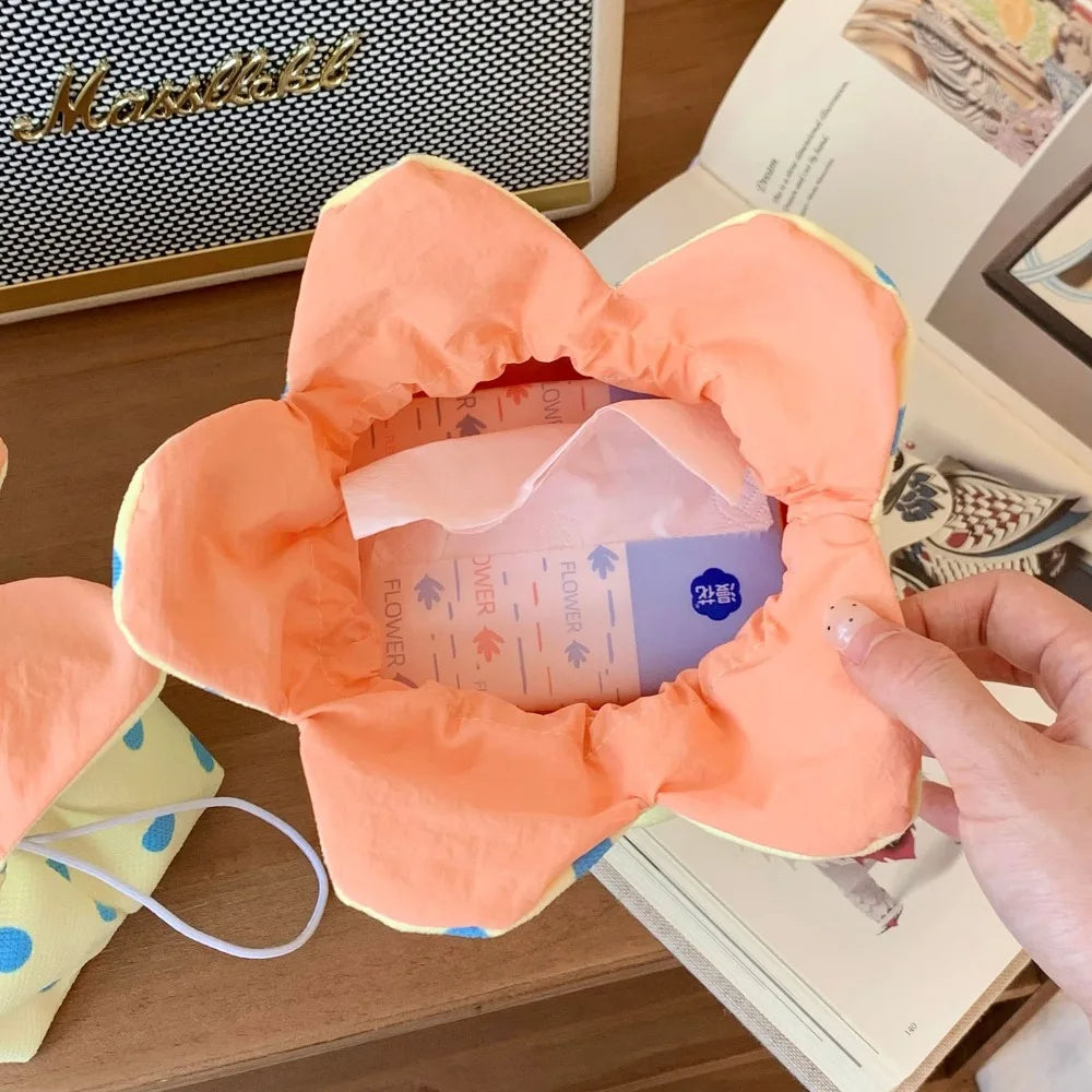 Flower Shape Tissue Box Holder – Stylish Desktop Dispenser Tissue Box Holder Qme